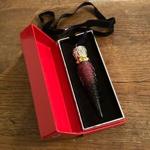 Christian Louboutin ROUGE LOUBOUTIN MATTE FLUID LIP COLOUR NIB